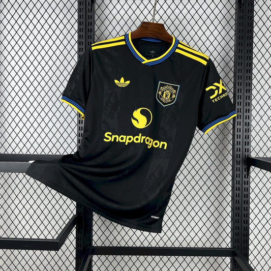 Man United 25/26 third shirt