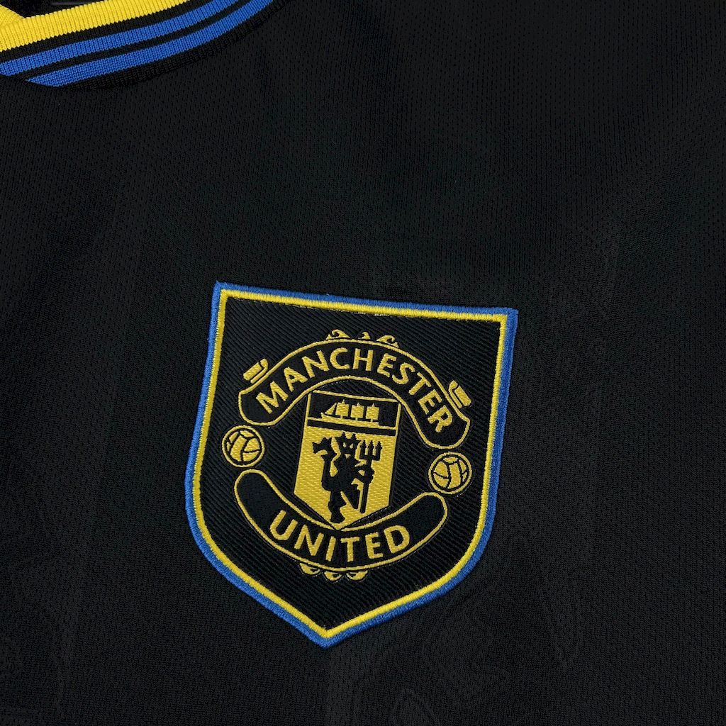 Man United 25/26 third shirt