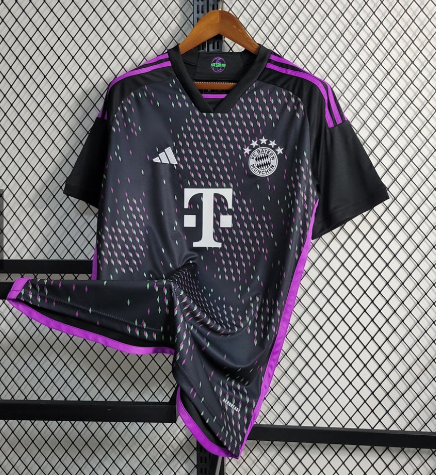 Bayern Munich 23/24 Away Shirt